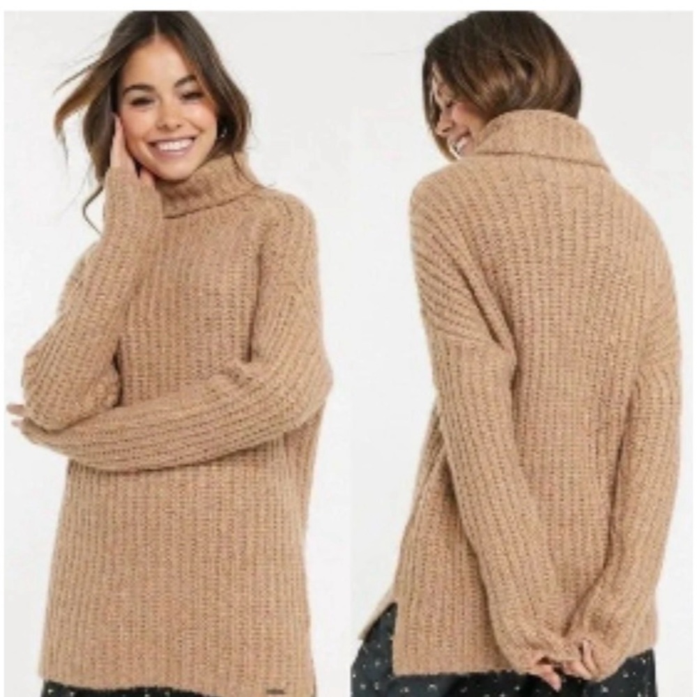 Abercrombie & Fitch Beige High Neck Longline Sweater